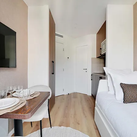 Bright And Modern - 2p - Passy *